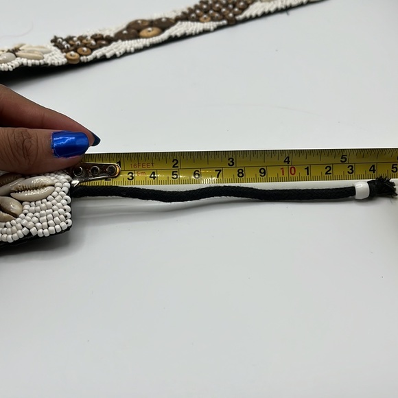 Cowrie shell beaded belt - Picture 4 of 5